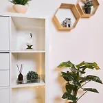 Velvet Nest Cosy Retrite By Open House *