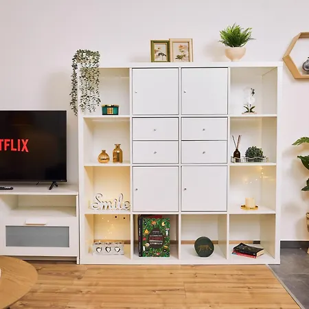 Velvet Nest Cosy Retrite By Open House Timişoara