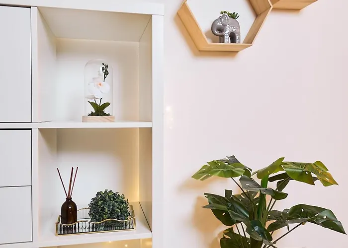 Velvet Nest Cosy Retrite By Open House *