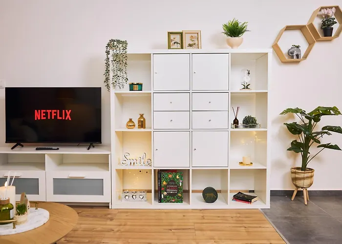 Velvet Nest Cosy Retrite By Open House Timişoara