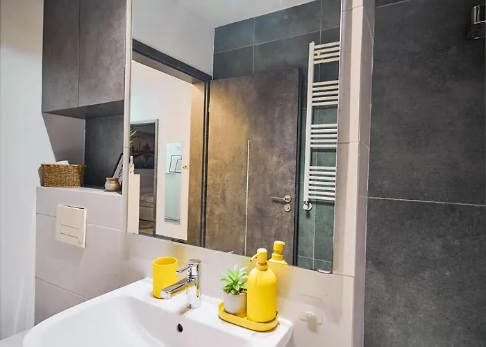 Velvet Nest Cosy Retrite By Open House *